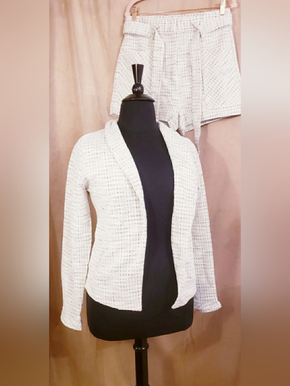 2 Piece Woven Tweed Ivory Women’s Summer Jacket & Short Set - Picture 3 of 10